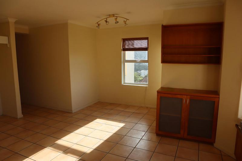 To Let 2 Bedroom Property for Rent in Vredehoek Western Cape